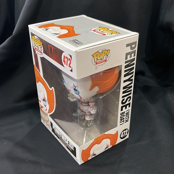 Funko Pop Pennywise with Boat - Picture 3 of 3